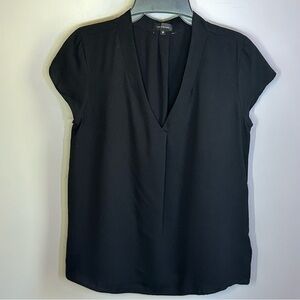 LAST CHANCE The Limited Elegant Black V Neck Short Sleeved Blouse Womens Size M